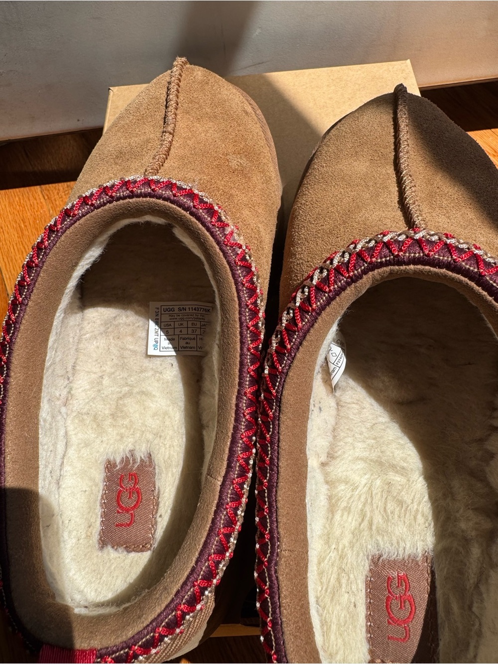 Ugg Chestnut Tazz Platform Big Kid 5 View 3